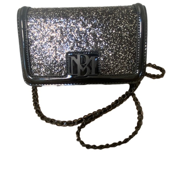 Badgley Mischka sequins crossbody chain straps purse/bag   NWT - Picture 2 of 6